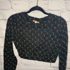 Black hexagon print pullover ✨